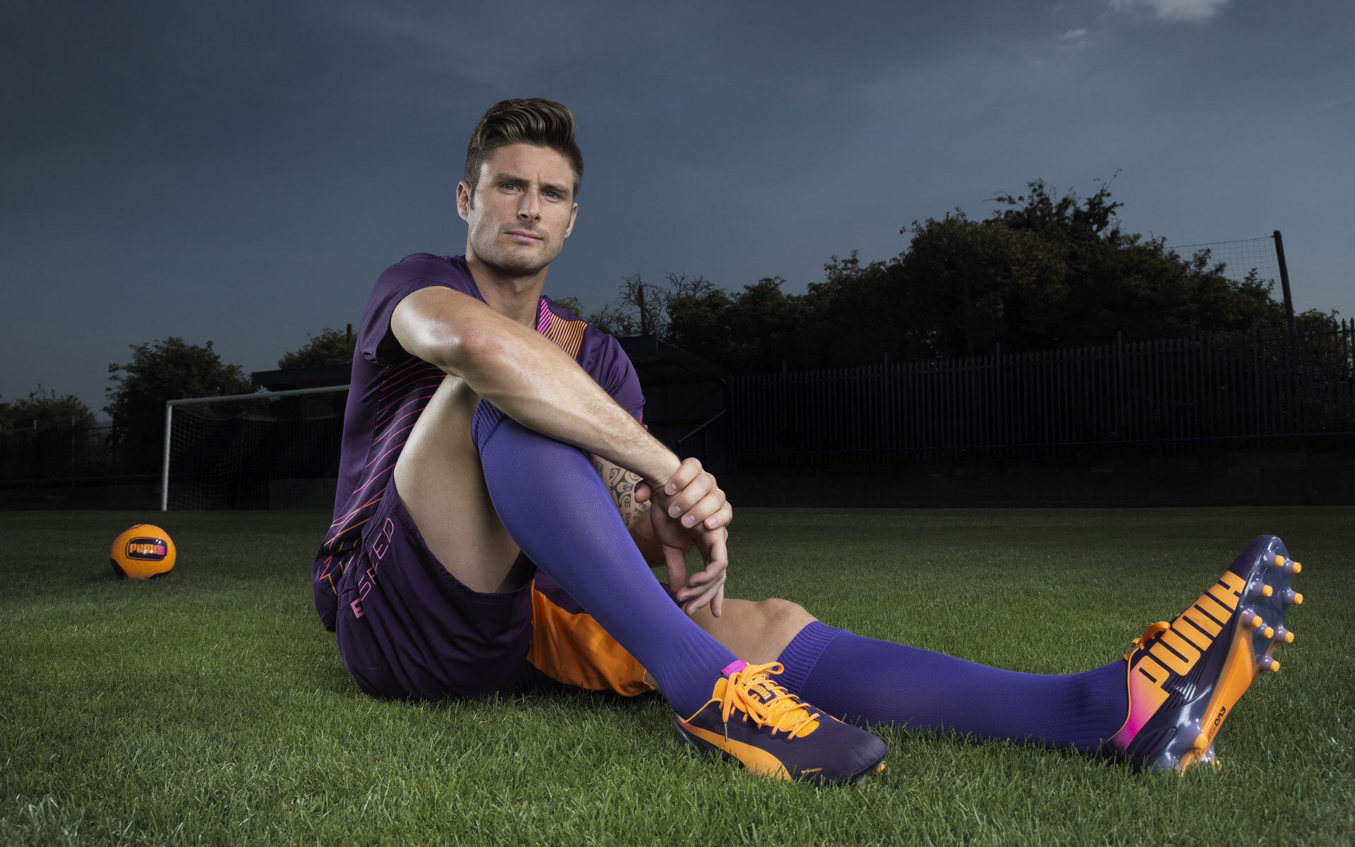 伊朗男足在巴黎奥运会上表现出色，赢得银牌，21年伊朗男足大名单